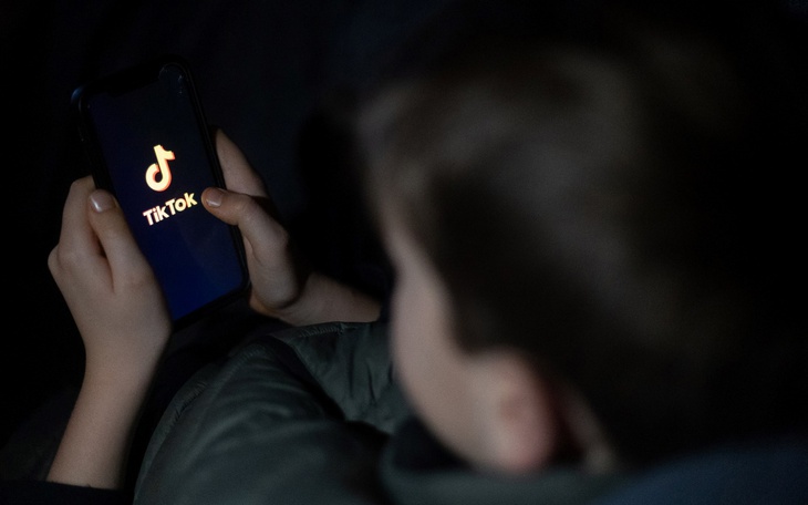 Vài giờ giúp đỡ người khác mỗi tuần giúp não trẻ hơn 10 tuổi - Ảnh 3.