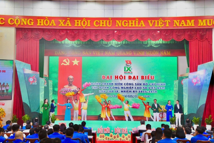 VRG tôn vinh bản lĩnh phụ nữ, khơi dậy sức trẻ tiên phong - Ảnh 8.