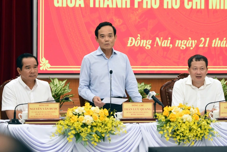 Thường vụ Thành ủy TP.HCM và Đồng Nai làm việc về kết nối hạ tầng giao thông - Ảnh 1.