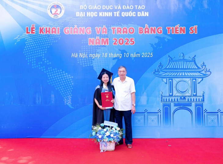 tiến sĩ - Ảnh 3.