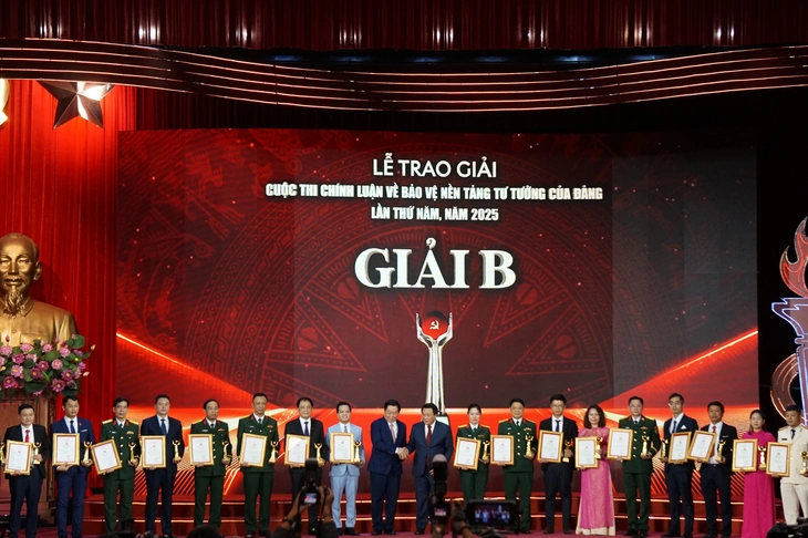 Tổng Bí thư Đảng Cộng sản Thụy Sĩ nhận giải A cuộc thi bảo vệ nền tảng tư tưởng của Đảng - Ảnh 5. bảo vệ nền tảng tư tưởng của Đảng - Ảnh 2.