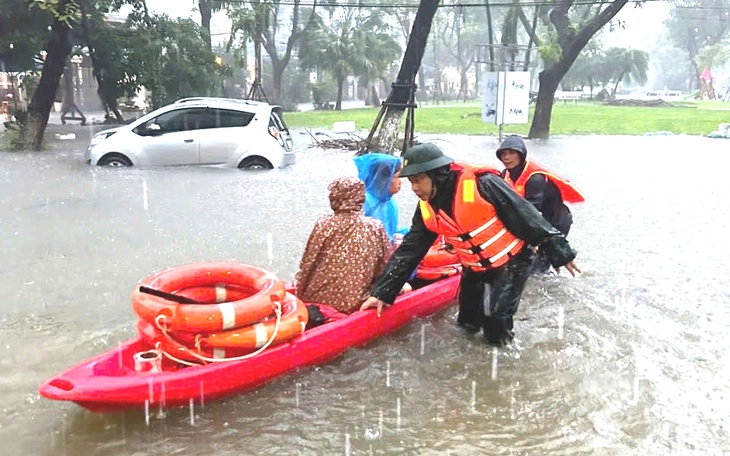 Giả công văn của lãnh đạo Đà Nẵng cho công chức nghỉ việc từ chiều 22-10 tránh số bão - Ảnh 3.