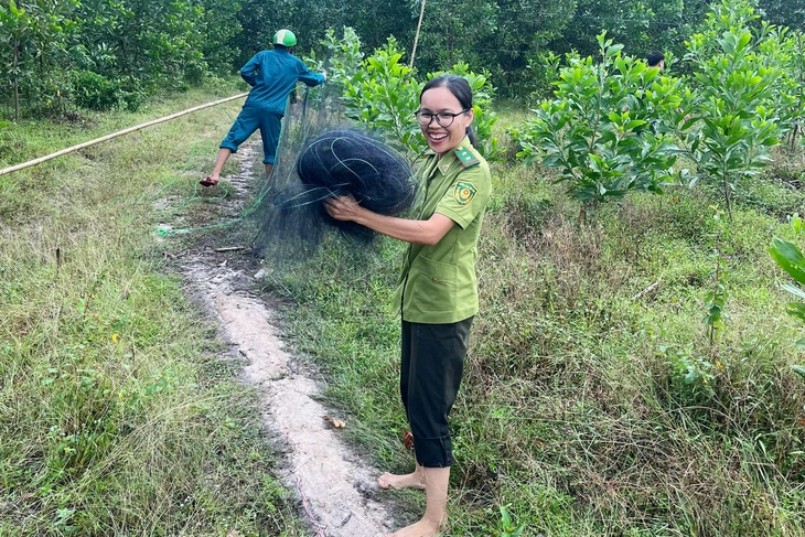 Thiên la địa võng lưới ma bẫy chim trời - Ảnh 1.