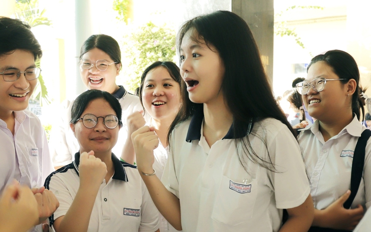 Tuyển sinh vào lớp 10: Giảm áp lực bằng chuyển qua xét tuyển? - Ảnh 3.