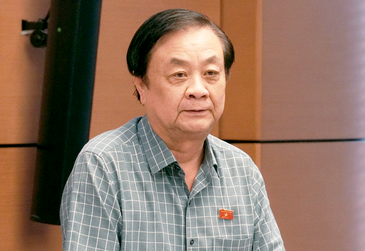 Ông Lê Minh Hoan: Các chương trình học bổng cho học sinh nghèo có hướng đến người học nghề không? - Ảnh 1.