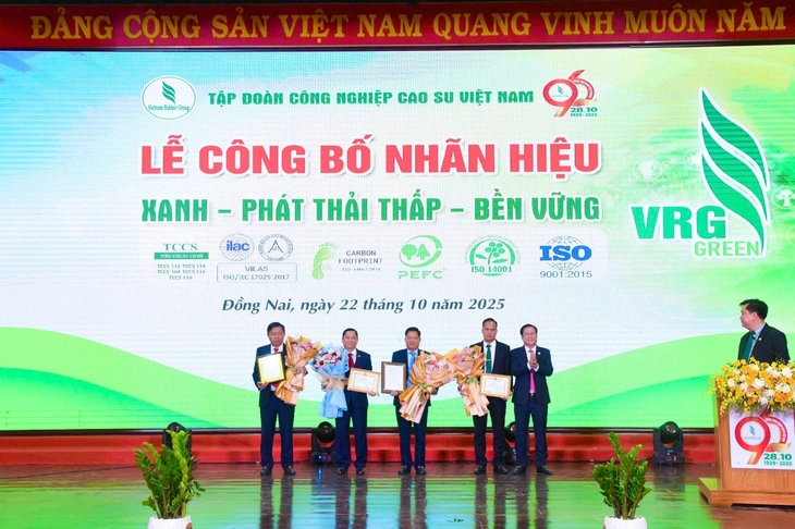 96 năm - từ dòng mủ trắng đến sức mạnh xanh của ngành cao su Việt Nam - Ảnh 7.