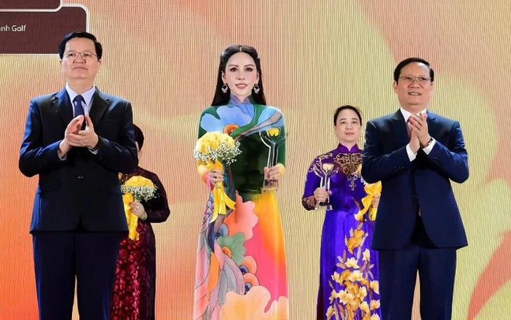 Phó chủ tịch Tập đoàn KN Holdings Lê Nữ Thùy Dương được phong tặng danh hiệu Anh hùng Lao động - Ảnh 5.