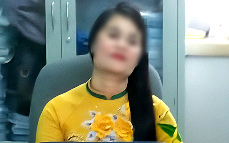 Nữ hiệu phó đến trường mở phòng làm việc khi đang bị đình chỉ, phụ huynh phản ứng dữ dội - Ảnh 3.