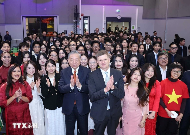 Tổng Bí thư Tô Lâm thăm đại học hàng đầu Phần Lan - Ảnh 1.