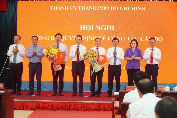 Ông Lê Quốc Phong giữ chức Bí thư Đảng ủy các cơ quan Đảng TP.HCM - Ảnh 1.