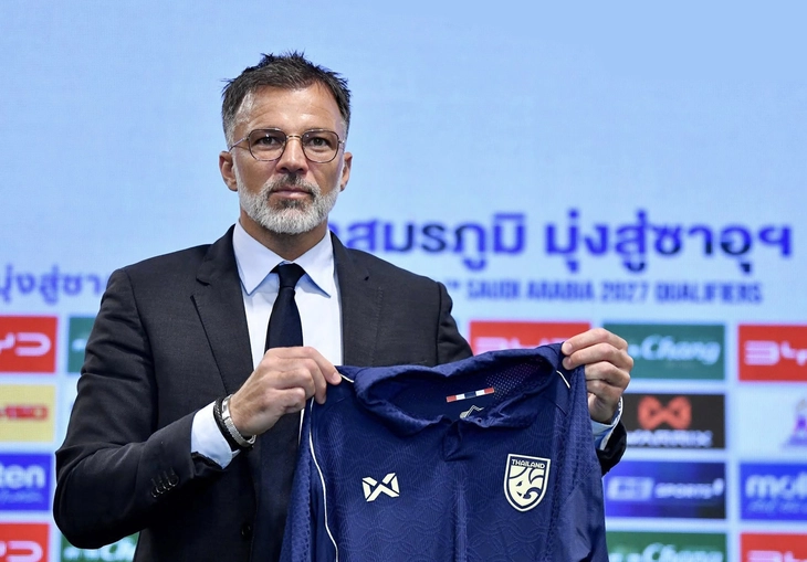 Nhậm chức mới 1 ngày, tân HLV tuyển Thái Lan đã công bố cách giành vé đi World Cup - Ảnh 1.