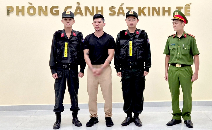 Bắt tạm giam Lương Bằng Quang vì hành vi cùng Ngân 98 'chạy án' - Ảnh 1.