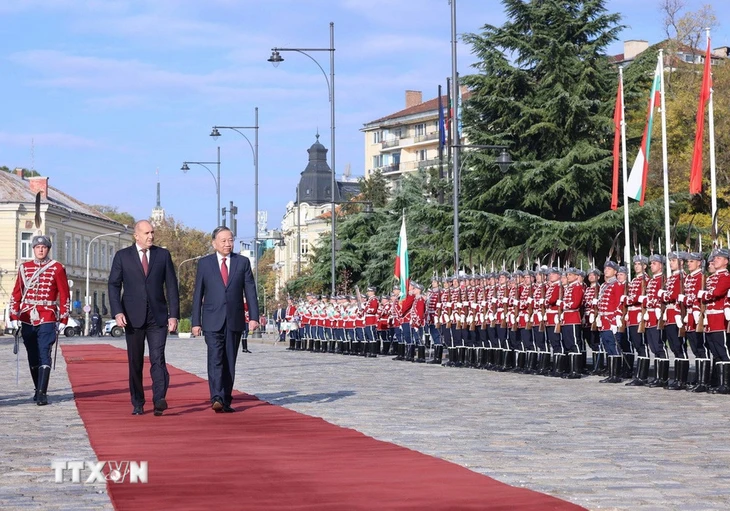 Lễ đón trọng thể Tổng Bí thư Tô Lâm tại Bulgaria - Ảnh 4.