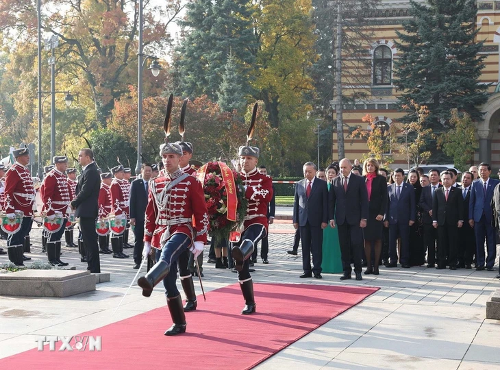 Lễ đón trọng thể Tổng Bí thư Tô Lâm tại Bulgaria - Ảnh 6.