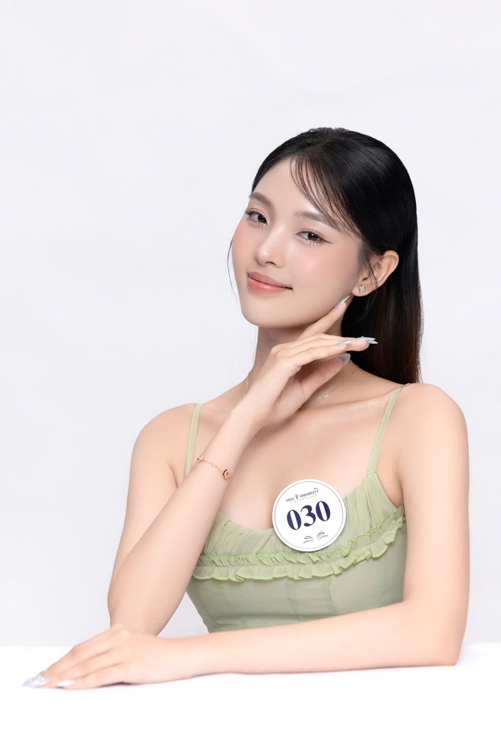 Những ứng viên tiềm năng cho vương miện Hoa hậu Sinh viên Việt Nam 2025 - Ảnh 6. Hoa hậu Sinh viên Việt Nam - Ảnh 7.