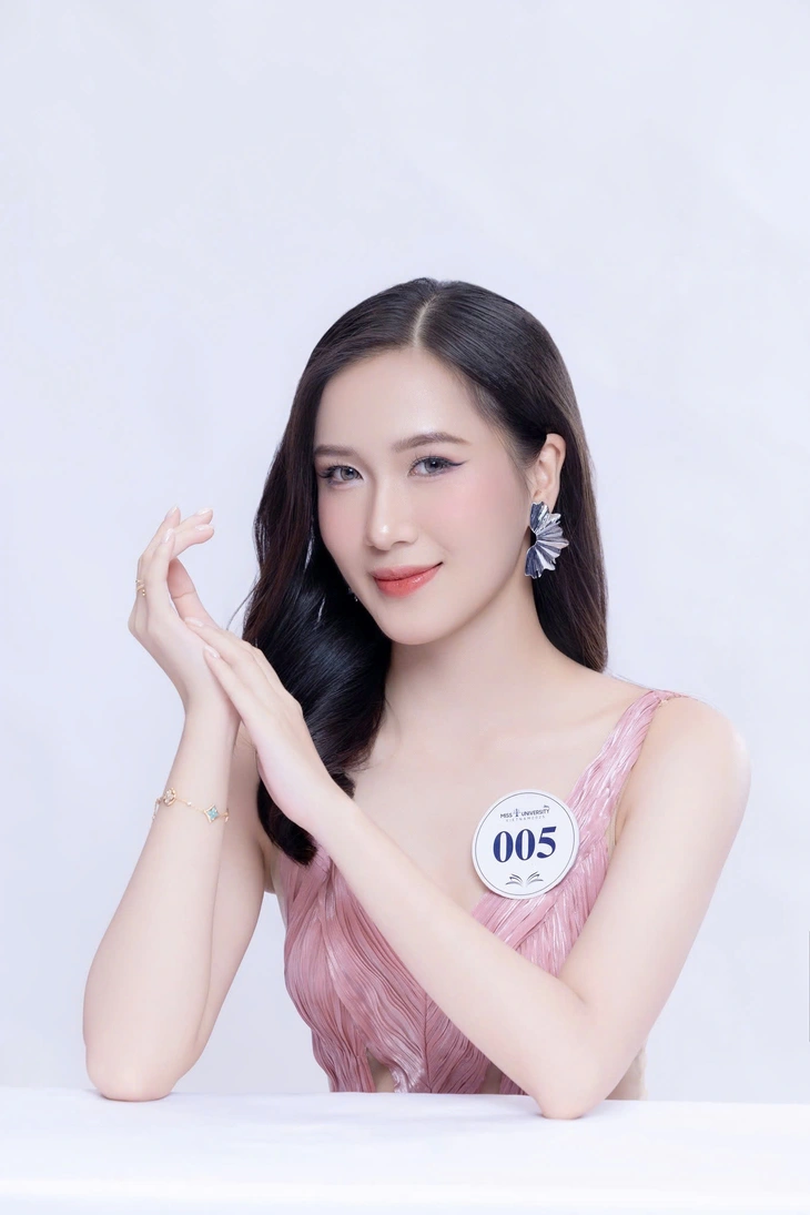 Những ứng viên tiềm năng cho vương miện Hoa hậu Sinh viên Việt Nam 2025 - Ảnh 9. Hoa hậu Sinh viên Việt Nam - Ảnh 10.