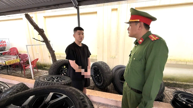 Bắt thanh niên từ Đồng Nai lên Đắk Lắk trộm bánh xe bán tải- Ảnh 1. trộm bánh xe - Ảnh 1.