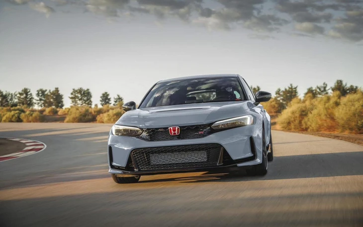 'Honda Civic Type R, Volkswagen Golf thiệt thòi vì Việt Nam có xe chơi nhưng không có chỗ để chơi' - Ảnh 9.