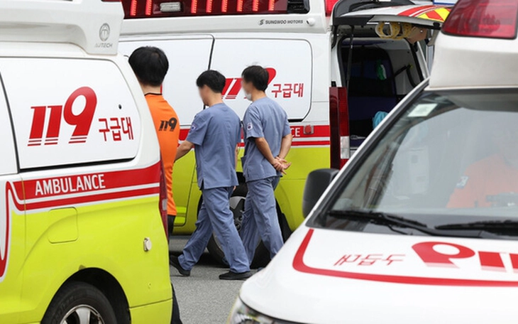 Bé gái ngừng tim sau khi 12 bệnh viện từ chối cấp cứu, Tổng thống Hàn Quốc chỉ đạo khẩn - Ảnh 2.