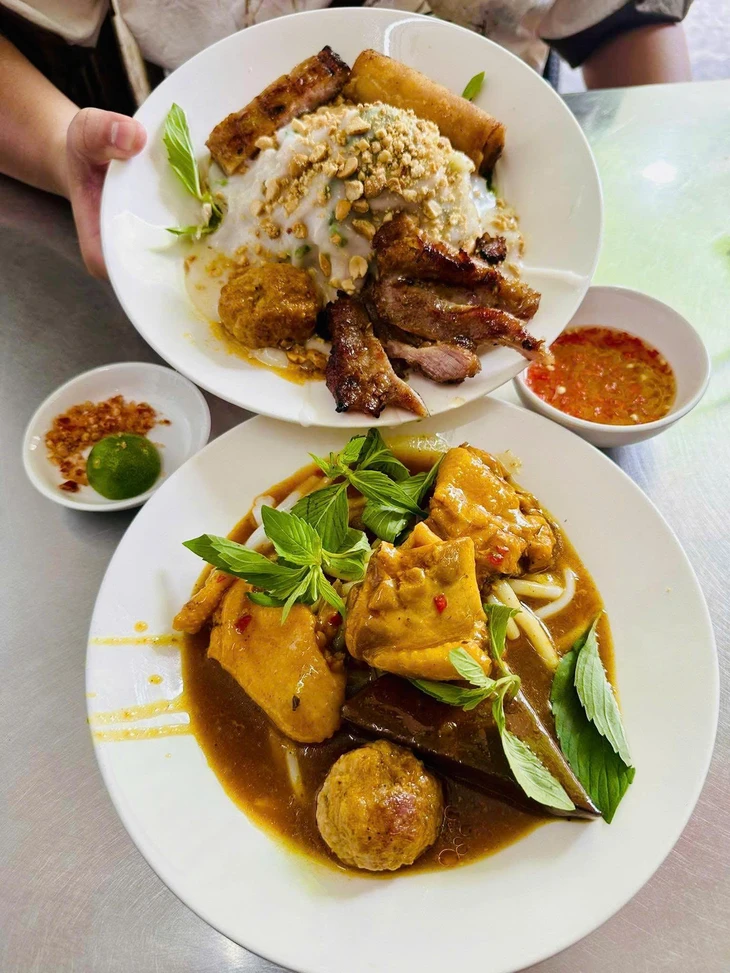 Bún mắm, bún chả, bánh tằm bì bỗng nhiên đông khách bởi xu hướng 'ăn theo...' - Ảnh 4.