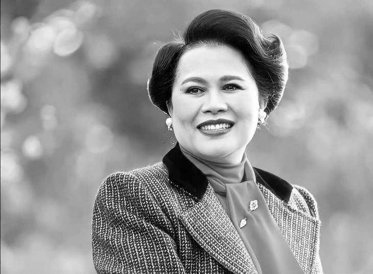 Vương thái hậu Thái Lan Sirikit qua đời, hưởng thọ 93 tuổi - Ảnh 1.