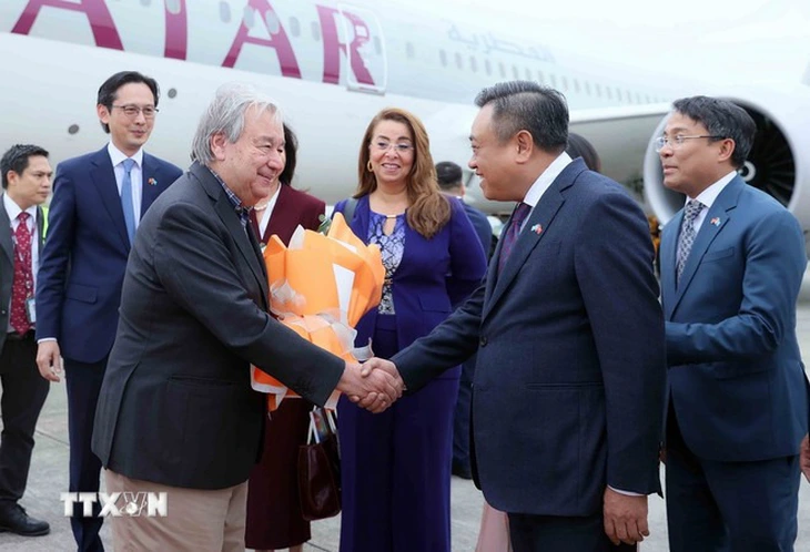 Tổng Thư ký Liên hợp quốc António Guterres bắt đầu thăm chính thức Việt Nam - Ảnh 2. Tổng thư ký Liên hợp quốc António Guterres bắt đầu thăm chính thức Việt Nam - Ảnh 2.