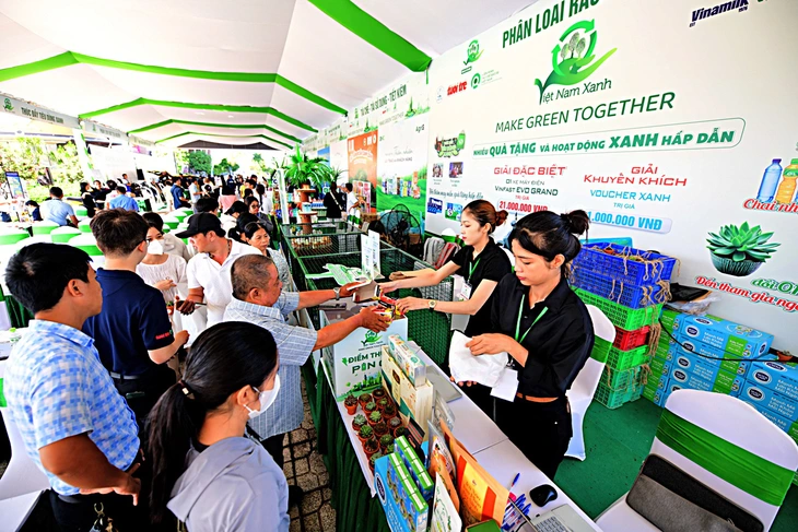 tiến bộ xã hội - Ảnh 1.