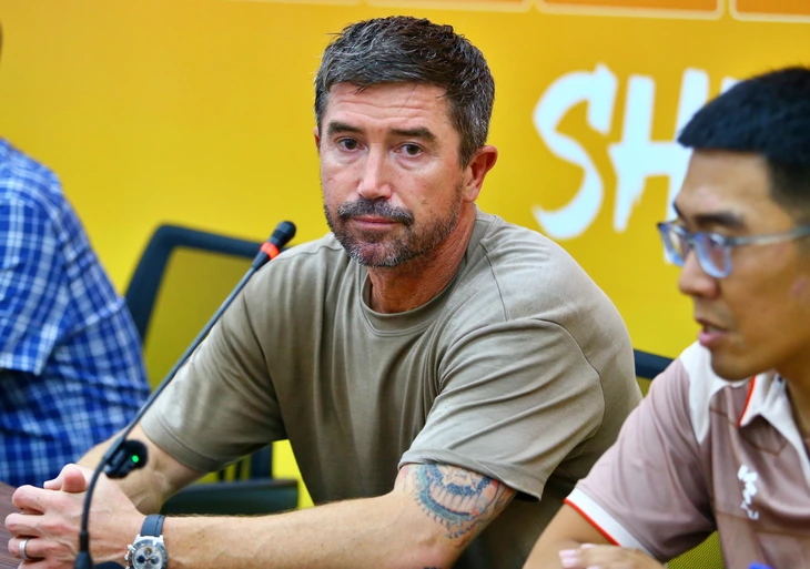 harry kewell - Ảnh 1.
