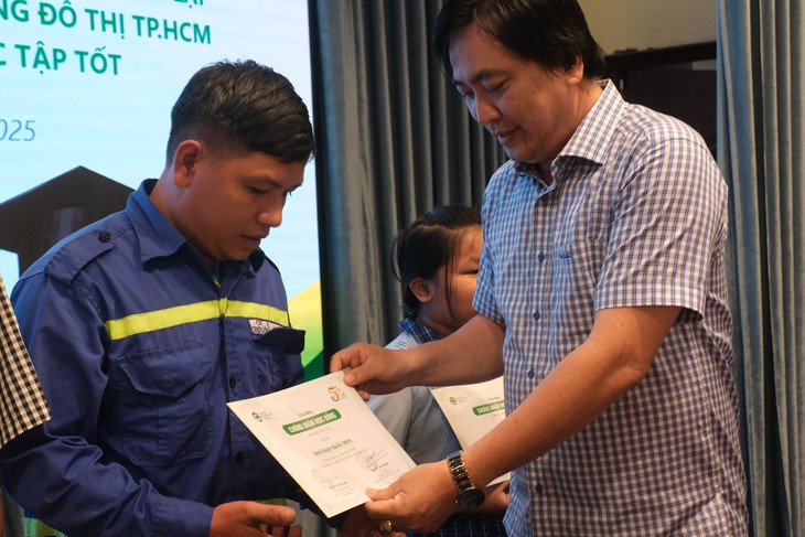 công nhân môi trường - Ảnh 3.