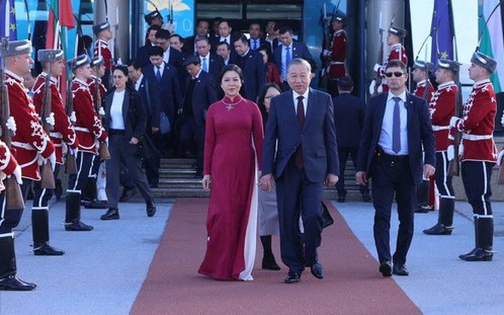 Tổng thống Bulgaria tuyên bố từ chức giữa đồn đoán lập đảng mới - Ảnh 2.