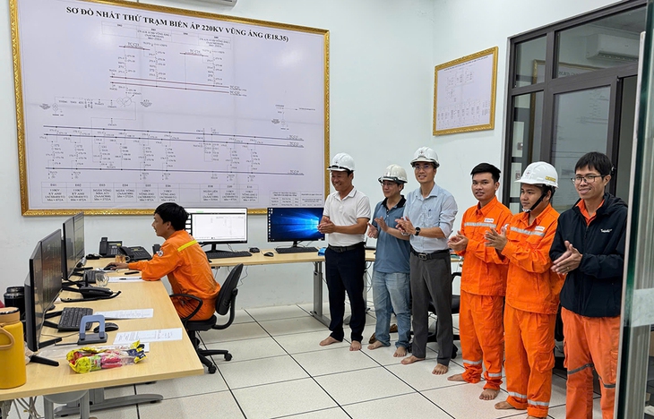 Đóng điện dự án Trạm biến áp 220kV Vũng Áng và đấu nối - Ảnh 1.