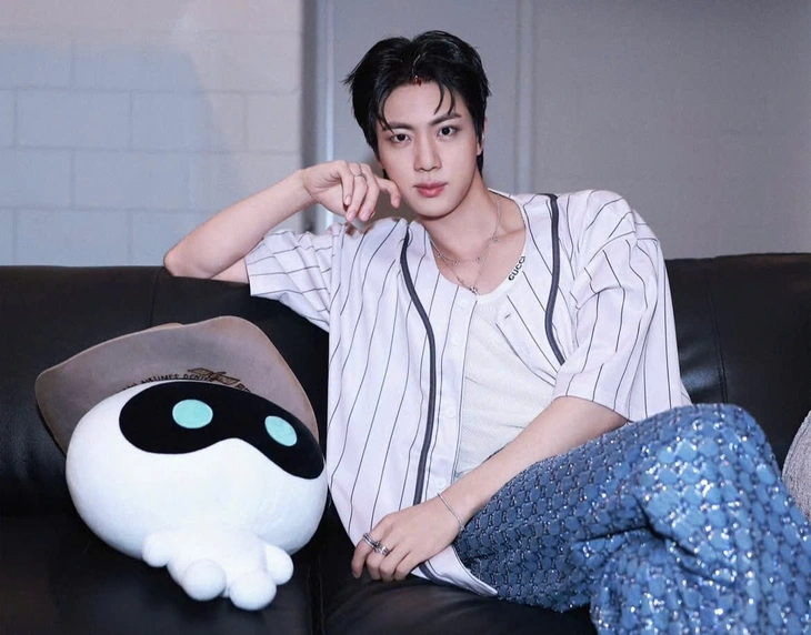 Jin BTS - Ảnh 1.