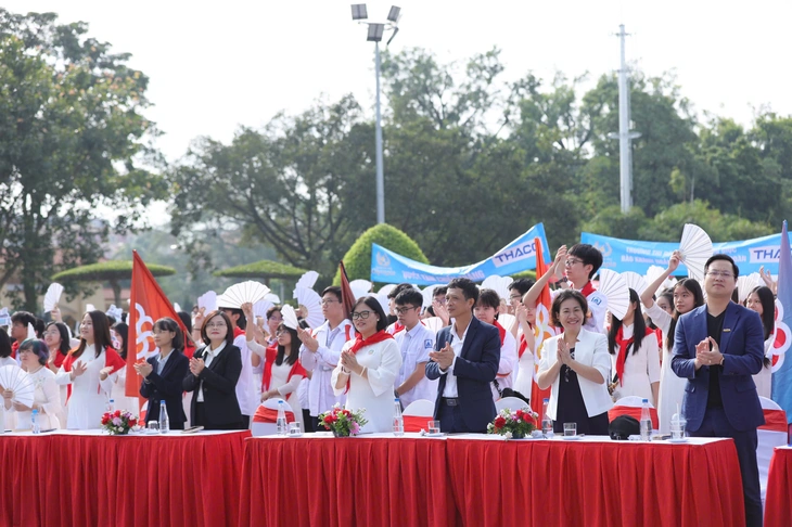 Đường lên đỉnh Olympia - Ảnh 32.