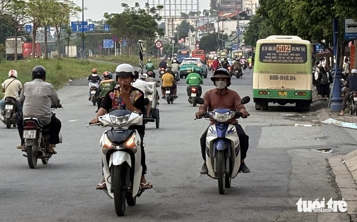 ngược chiều - Ảnh 4.