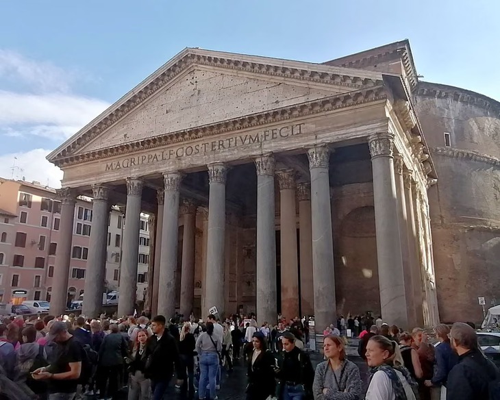 Du khách Nhật Bản tử vong sau khi ngã từ lan can Đền Pantheon - Ảnh 1. Đền Pantheon - Ảnh 1.