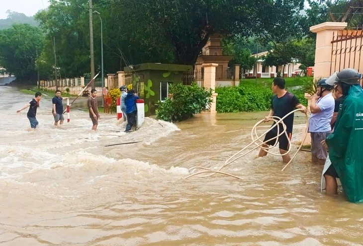 ngập cục bộ - Ảnh 1.