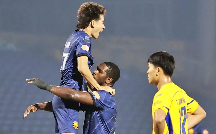 Vòng 8 V-League 2025-2026: Derby Công an: Đánh chiếm top 3 - Ảnh 2.