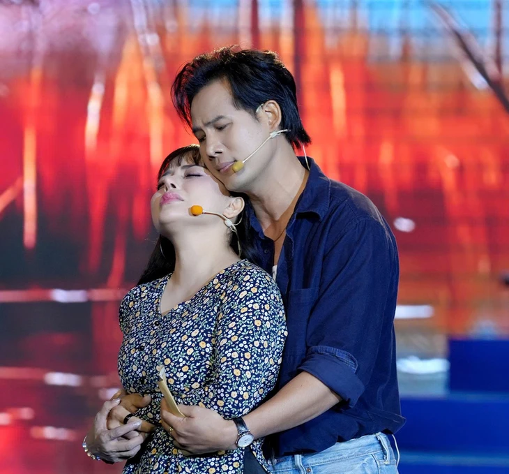 Kim Tử Long với ký ức Chiếc áo thiên nga từ live show của Hồng Quyên - Ảnh 5. Kim Tử Long - Ảnh 5.