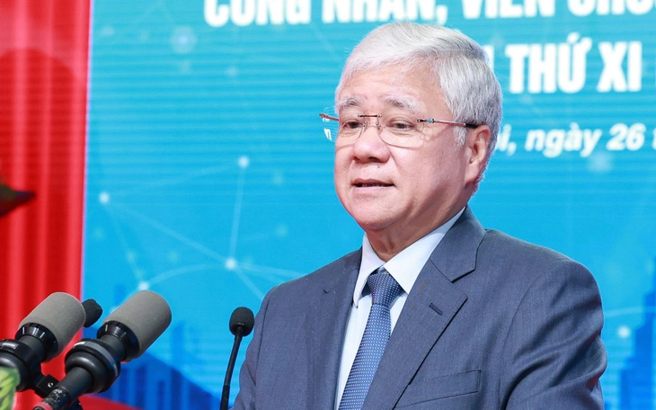 Phó thủ tướng Lê Thành Long: Cán bộ y tế nâng cao y đức, đẩy mạnh chuyển đổi số - Ảnh 4.