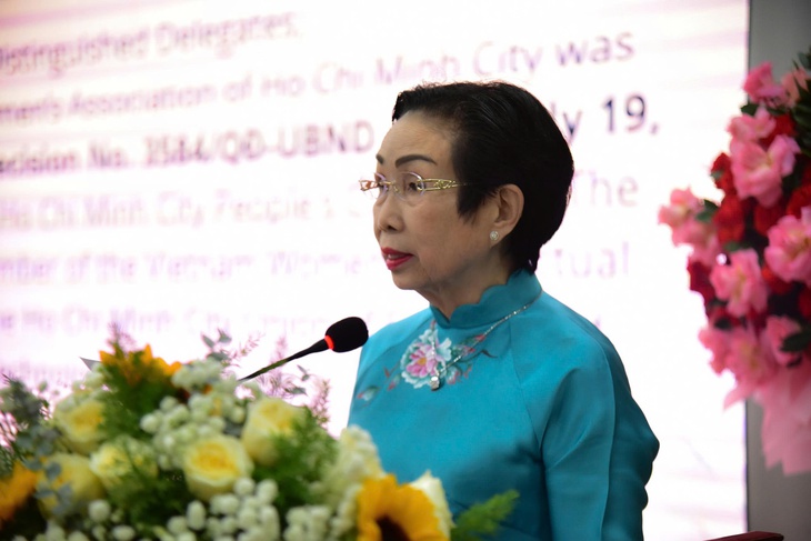 Ra mắt dự án Vì nữ sinh viên vượt khó học giỏi TP.HCM- Ảnh 2. Ra mắt dự án Vì nữ sinh viên vượt khó học giỏi TP.HCM - Ảnh 2.