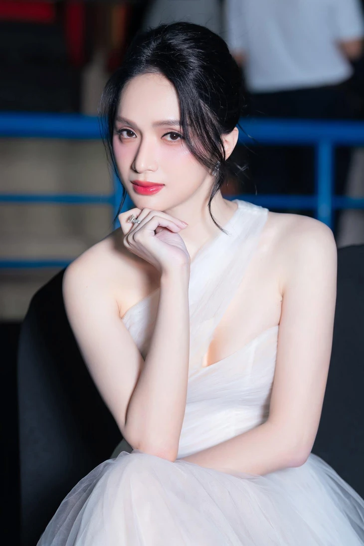 Missosology, Sash Factor dự đoán hoa hậu Hương Giang intop Miss Universe 2025 - Ảnh 4. Miss Universe - Ảnh 4.
