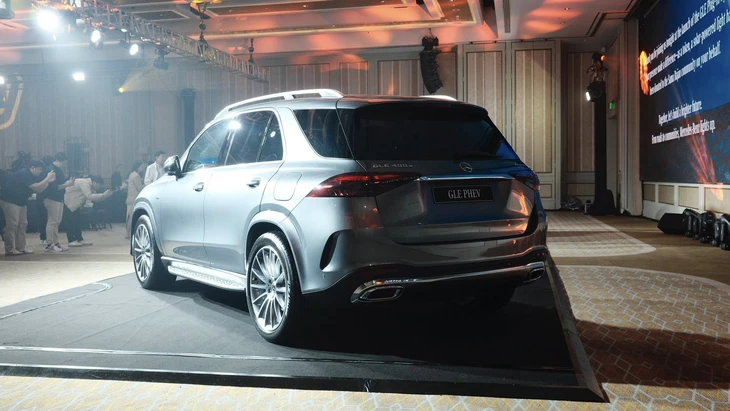 xe hybrid cắm sạc - Ảnh 6.