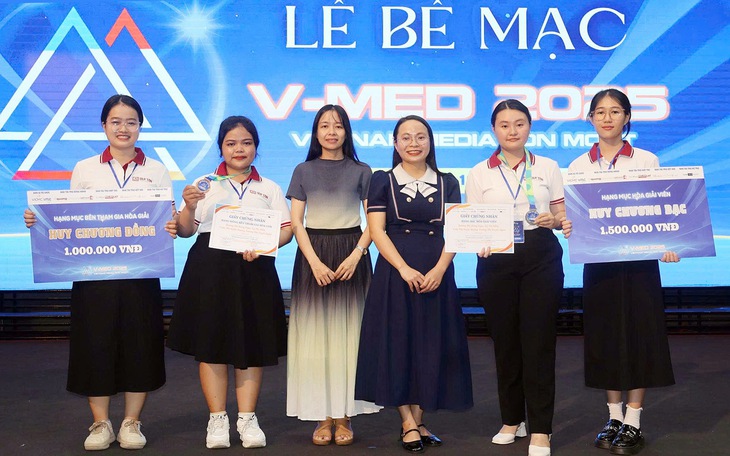 Sinh viên ĐH Duy Tân nhận Học bổng Tài năng VALOMA  - Ảnh 4.