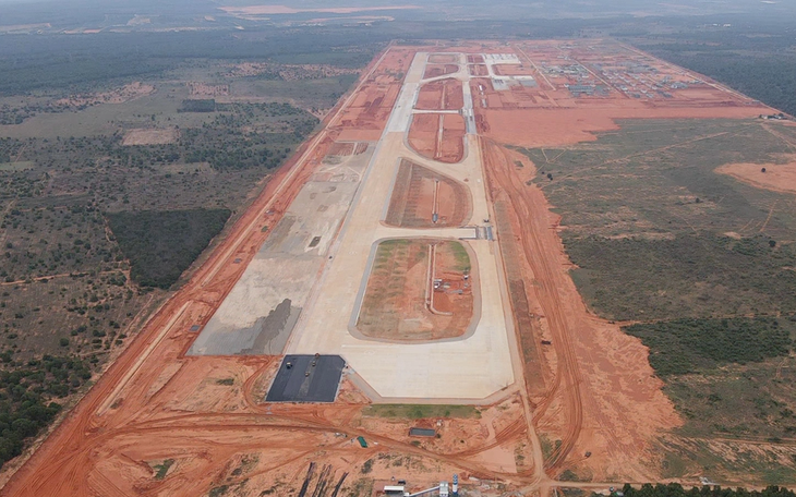 Chấp thuận chủ trương đầu tư hạng mục dân dụng sân bay Phan Thiết - Ảnh 3.