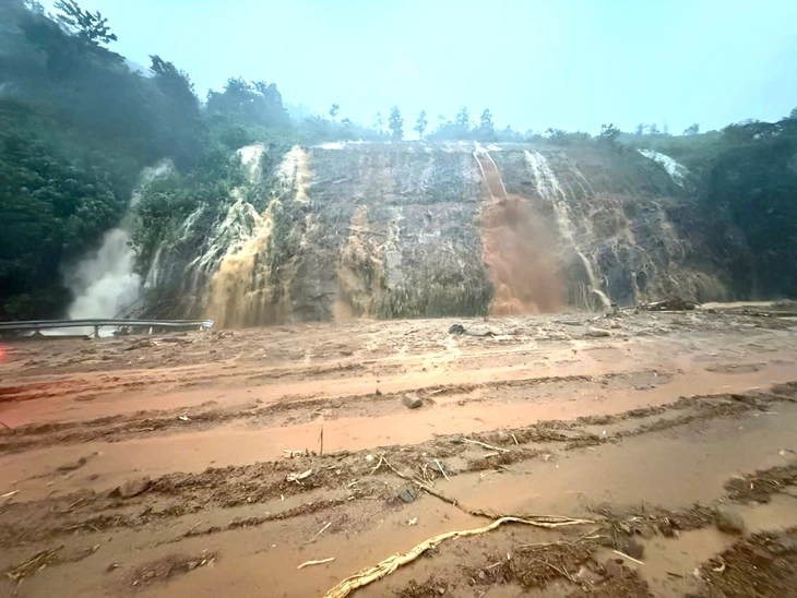 mưa lớn - Ảnh 2.