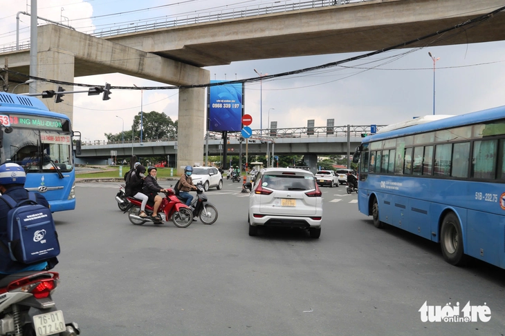 ngã tư Thủ Đức - Ảnh 1.