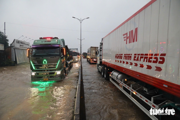 quốc lộ - Ảnh 3.