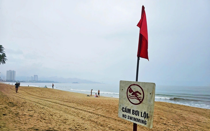 Đi thả lưới bị lật thuyền, em bơi được vào bờ anh đuối nước tử vong - Ảnh 2.