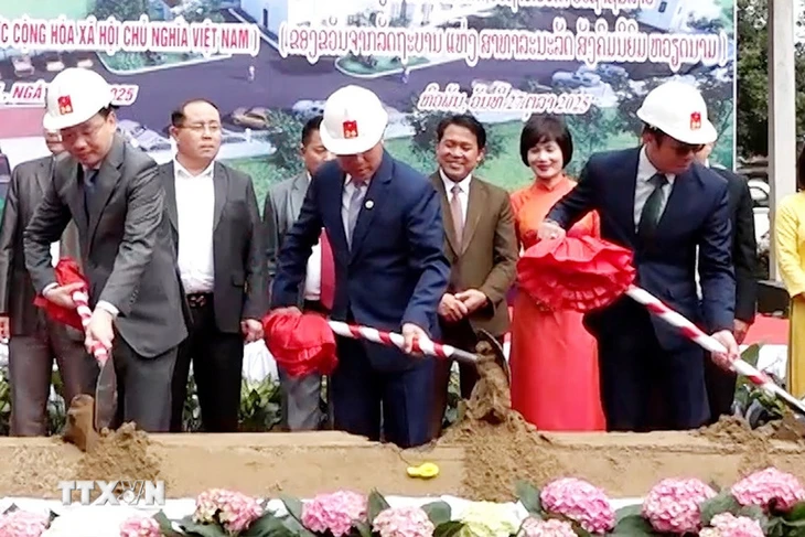 Đài phát thanh – phát hình tỉnh Huaphanh, món quà của Chính phủ Việt Nam dành tặng nước bạn Lào - Ảnh 1. Lào - Ảnh 1.