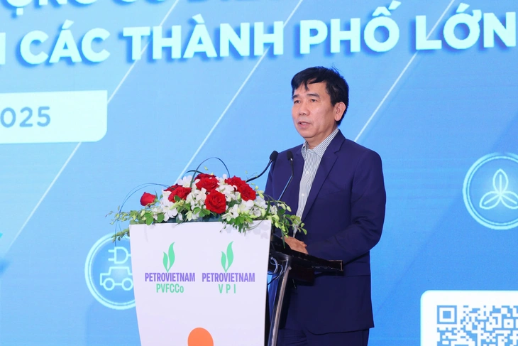Từ 2029 ô tô tại Hà Nội, TP.HCM phải đạt tiêu chuẩn khí thải mức 2, nhiên liệu xanh vẫn gặp khó? - Ảnh 1.
